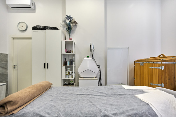 Продам салон красоты 105 м2, Остафьевское ш, 14к4, Щербинка г