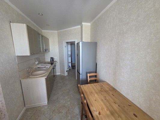 Продам однокомнатную (1-комн.) квартиру, Еременко ул, 100/70, Ростов-на-Дону г