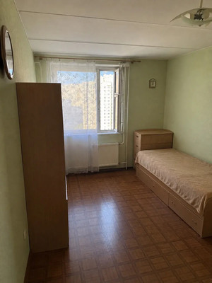 Продам однокомнатную (1-комн.) квартиру, Волжский б-р, 13к1, Москва г