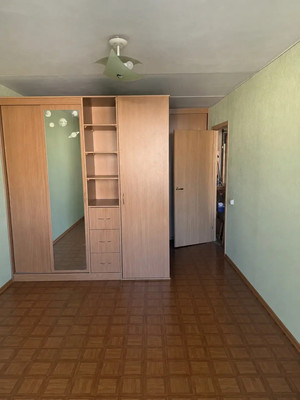 Продам однокомнатную (1-комн.) квартиру, Волжский б-р, 13к1, Москва г