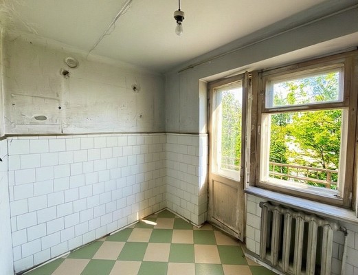 Продам трехкомнатную (3-комн.) квартиру, Пограничная ул, 19, Находка г