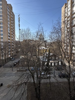 Продам двухкомнатную (2-комн.) квартиру, Малый Власьевский пер, 6, Москва г