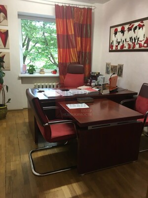 Продам коммерческое помещение 57,5 м2, Ольштынская ул, 6-10, Калининград г