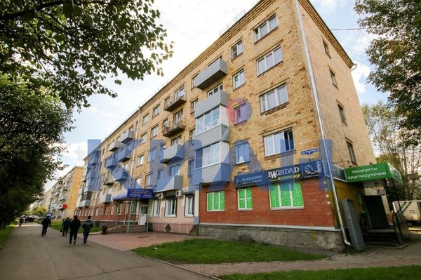 Продам 2-комн. в 6-комн. квартире, Высотная ул, 7, Красноярск г