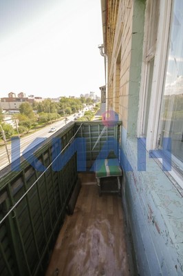 Продам 2-комн. в 6-комн. квартире, Высотная ул, 7, Красноярск г