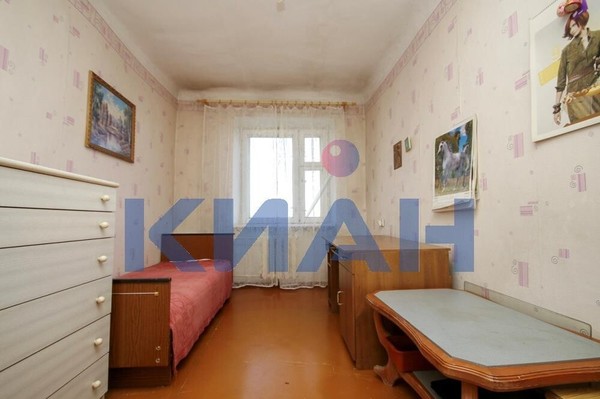 Продам 2-комн. в 6-комн. квартире, Высотная ул, 7, Красноярск г