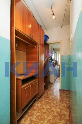 Продам 2-комн. в 6-комн. квартире, Высотная ул, 7, Красноярск г