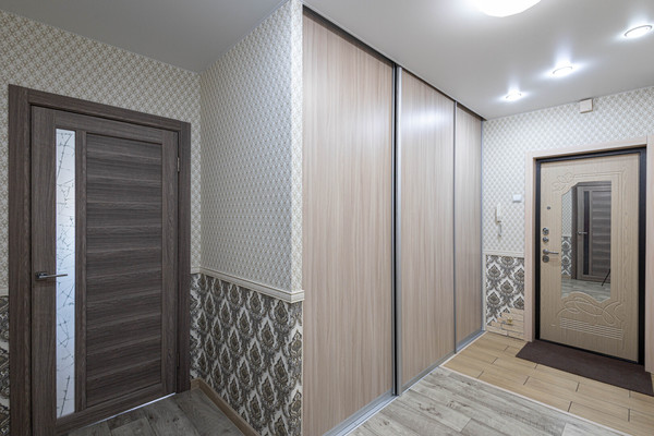 Продам трехкомнатную (3-комн.) квартиру, Сирина ул, 68кБ, Ханты-Мансийск г