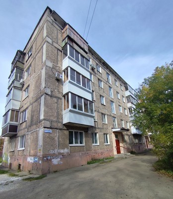 Продам двухкомнатную (2-комн.) квартиру, Чайковского ул, 104А, Нижний Тагил г
