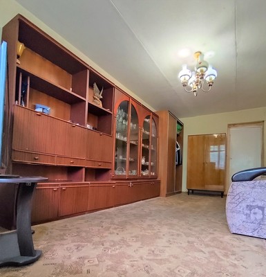 Продам двухкомнатную (2-комн.) квартиру, Чайковского ул, 104А, Нижний Тагил г