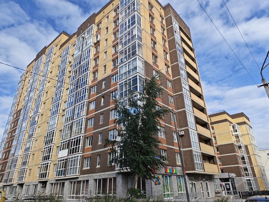 Продам двухкомнатную (2-комн.) квартиру, Первомайская ул, 121а, Сыктывкар г