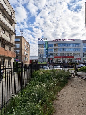 Продам двухкомнатную (2-комн.) квартиру, Первомайская ул, 121а, Сыктывкар г
