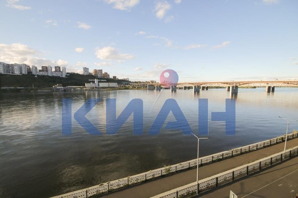 Продам трехкомнатную (3-комн.) квартиру, Лесников ул, 23, Красноярск г