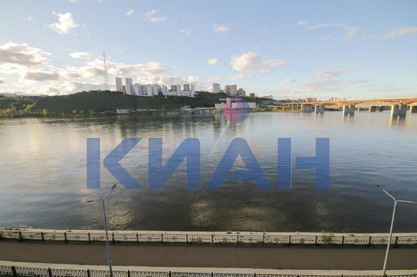 Продам трехкомнатную (3-комн.) квартиру, Лесников ул, 23, Красноярск г