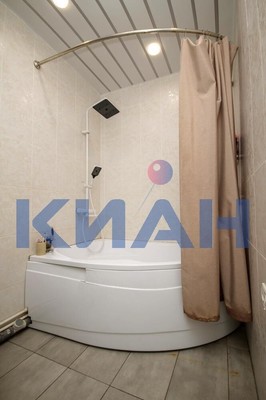 Продам трехкомнатную (3-комн.) квартиру, Лесников ул, 23, Красноярск г