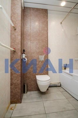 Продам трехкомнатную (3-комн.) квартиру, Лесников ул, 23, Красноярск г