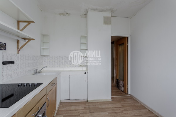 Продам двухкомнатную (2-комн.) квартиру, Затонная ул, 4, Москва г