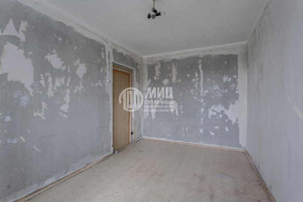 Продам двухкомнатную (2-комн.) квартиру, Затонная ул, 4, Москва г