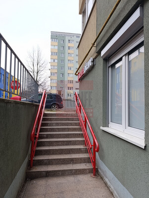 Продам коммерческое помещение 192,2 м2, Товарная ул, 14, Калининград г