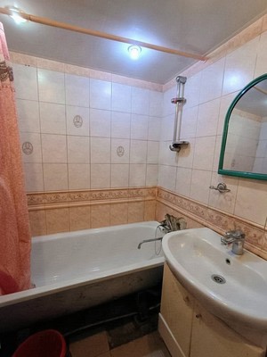 Продам двухкомнатную (2-комн.) квартиру, Строителей ул, 44а, Йошкар-Ола г