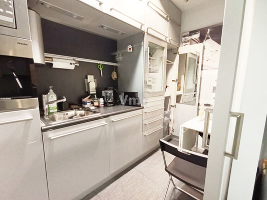 Продам коммерческое помещение 1 538,3 м2, Осенняя ул, 17к1, Москва г