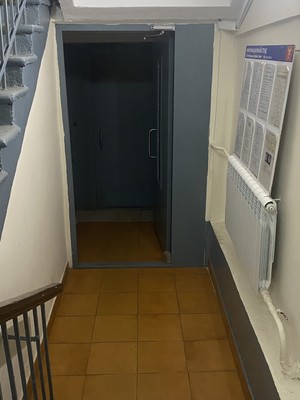 Продам комнату в 2-комн. квартире, Светлый проезд, 10к3, Москва г