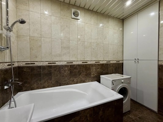 Продам двухкомнатную (2-комн.) квартиру, Московская ул, 84к1, Чехов г