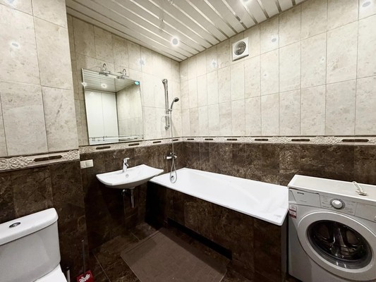 Продам двухкомнатную (2-комн.) квартиру, Московская ул, 84к1, Чехов г