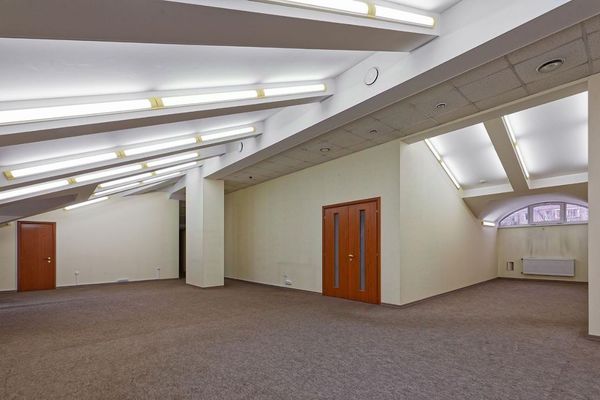 Продам коммерческое помещение 1 331 м2, Армавирская ул, 12, Москва г