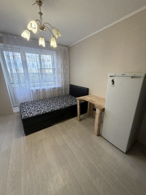Сдам комнату в 6-комн. квартире, Заводской пр-кт, 36, Колпино г