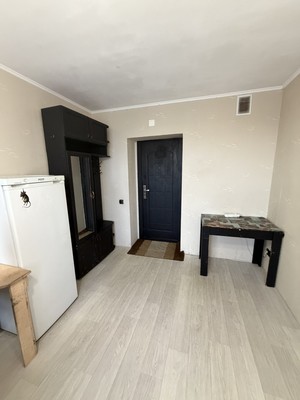 Сдам комнату в 6-комн. квартире, Заводской пр-кт, 36, Колпино г