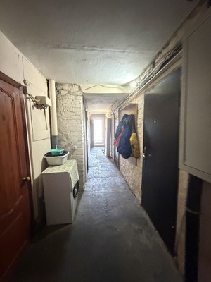 Сдам комнату в 6-комн. квартире, Заводской пр-кт, 36, Колпино г