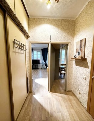 Продам однокомнатную (1-комн.) квартиру, Ямская ул, 10, Ханты-Мансийск г