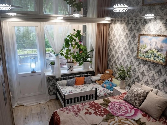 Продам трехкомнатную (3-комн.) квартиру, Березовская ул, 8а, Ханты-Мансийск г