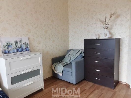 Сдам однокомнатную (1-комн.) квартиру, Учительская ул, 18к1, Санкт-Петербург г