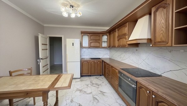 Продам трехкомнатную (3-комн.) квартиру, Молодцова ул, 19к2, Москва г