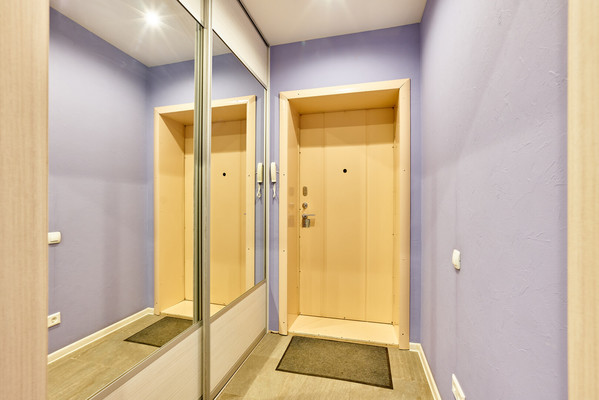 Продам трехкомнатную (3-комн.) квартиру, Клименко ул, 20, Пермь г
