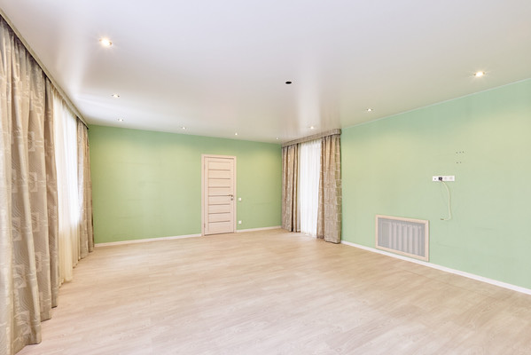 Продам трехкомнатную (3-комн.) квартиру, Клименко ул, 20, Пермь г