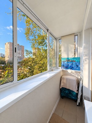 Продам двухкомнатную (2-комн.) квартиру, Черняховского ул, 15к4, Москва г