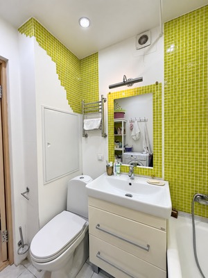 Продам двухкомнатную (2-комн.) квартиру, Черняховского ул, 15к4, Москва г