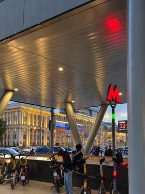 Продам двухкомнатную (2-комн.) квартиру, Черняховского ул, 15к4, Москва г