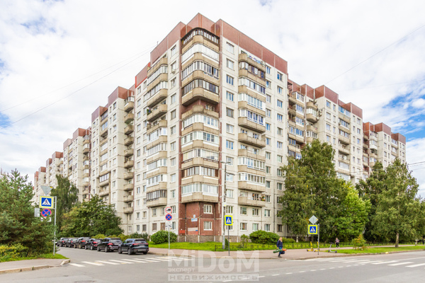 Продам двухкомнатную (2-комн.) квартиру, Выборгское ш, 31, Санкт-Петербург г