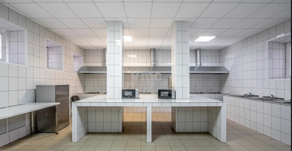Продам коммерческое помещение 1 560 м2, Софьи Ковалевской ул, 22 2, Москва г