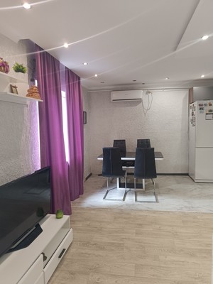 Продам трехкомнатную (3-комн.) квартиру, Ю.А.Инге ул, 46к9, Симферополь г