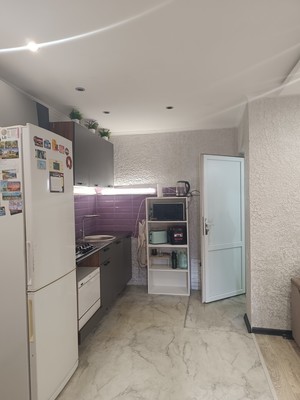 Продам трехкомнатную (3-комн.) квартиру, Ю.А.Инге ул, 46к9, Симферополь г