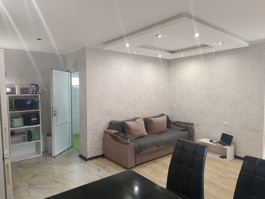 Продам трехкомнатную (3-комн.) квартиру, Ю.А.Инге ул, 46к9, Симферополь г