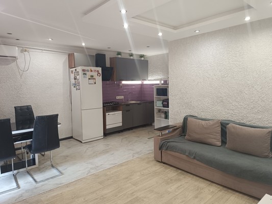 Продам трехкомнатную (3-комн.) квартиру, Ю.А.Инге ул, 46к9, Симферополь г