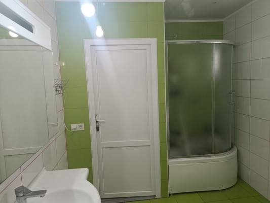 Продам трехкомнатную (3-комн.) квартиру, Ю.А.Инге ул, 46к9, Симферополь г