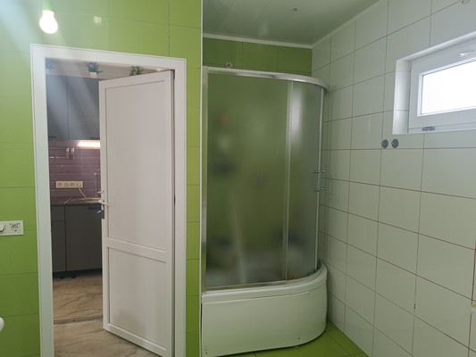 Продам трехкомнатную (3-комн.) квартиру, Ю.А.Инге ул, 46к9, Симферополь г