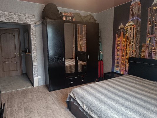 Продам трехкомнатную (3-комн.) квартиру, Ю.А.Инге ул, 46к9, Симферополь г